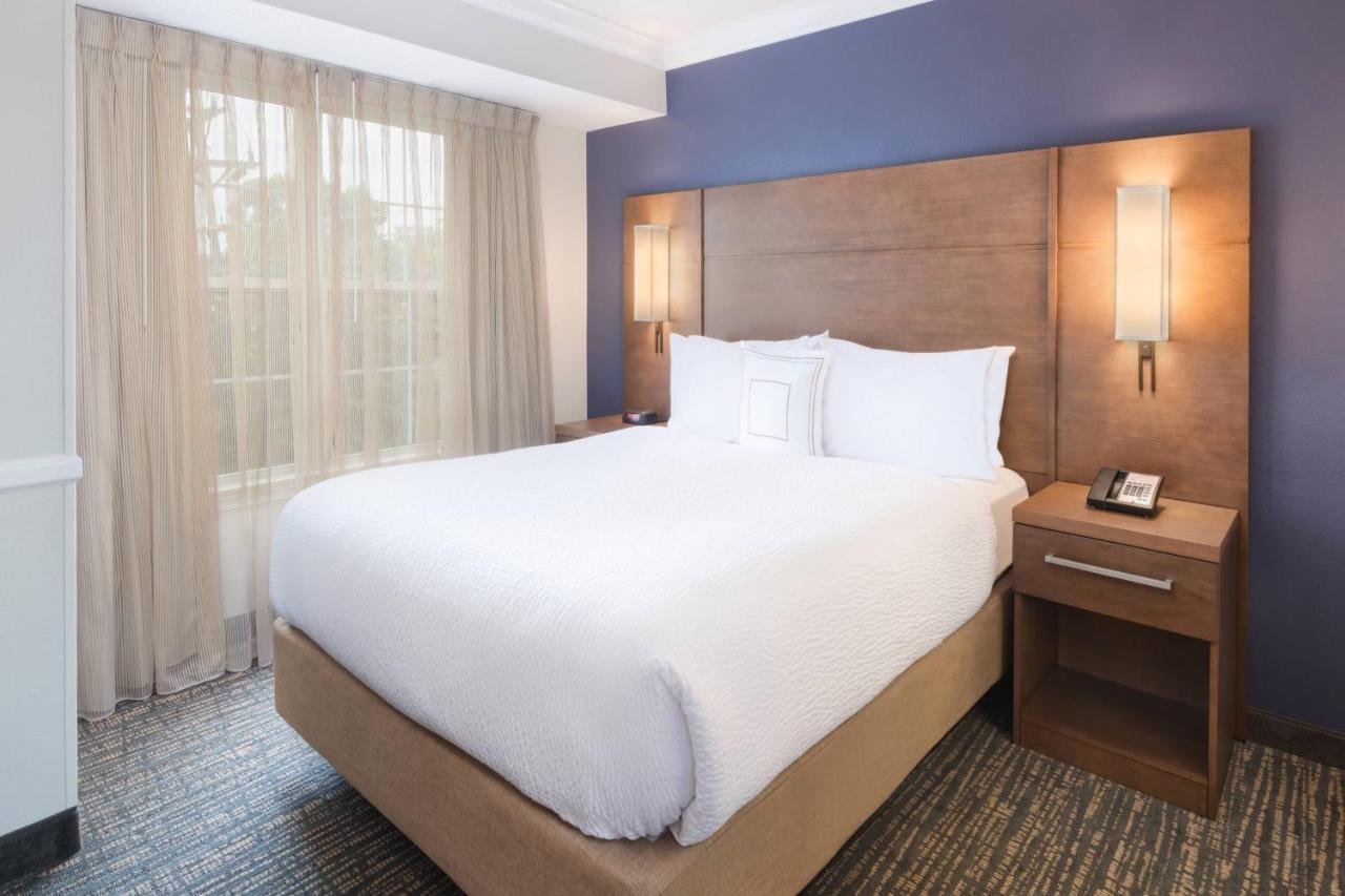 Residence Inn By Marriott State College Exteriör bild