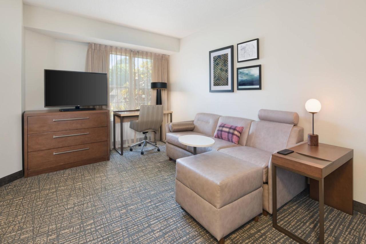Residence Inn By Marriott State College Exteriör bild