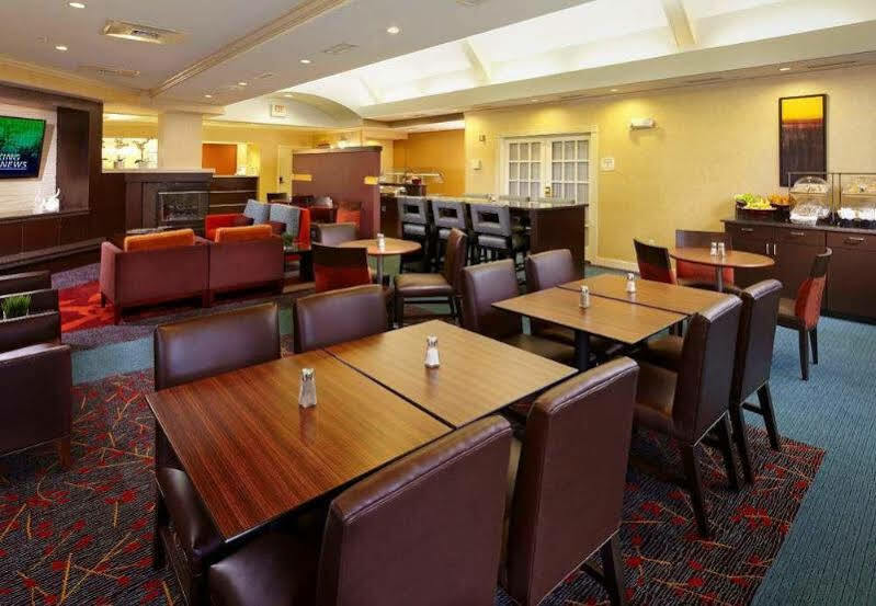 Residence Inn By Marriott State College Exteriör bild